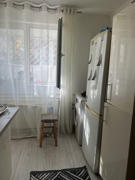 Topotasi, Str. Radu Constantin,